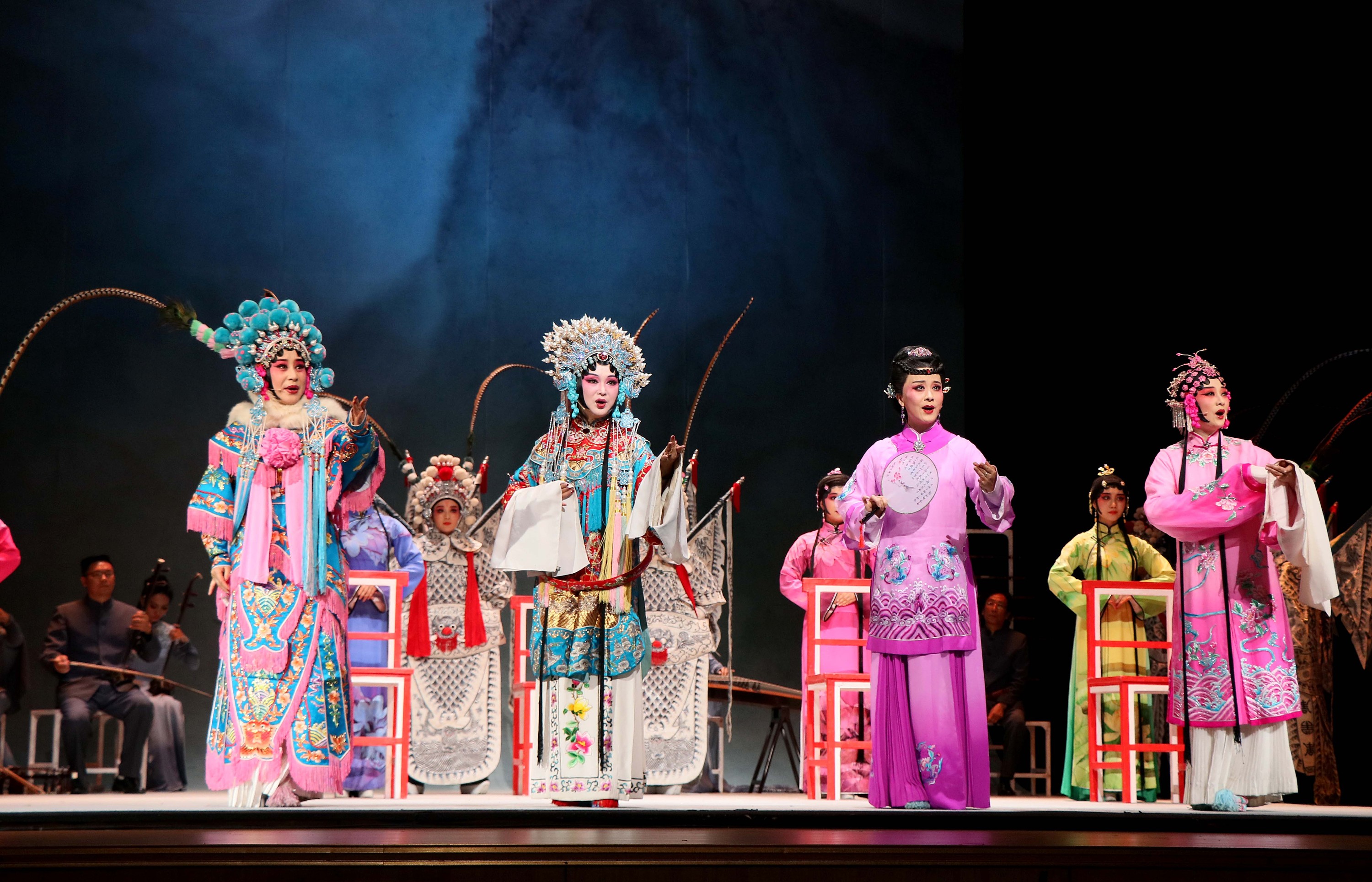 黄梅戏音乐会《唐诗宋词》舞台剧照