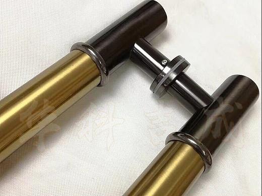 以客为尊的黑金不锈钢KTV玻璃门拉手让人另眼相看