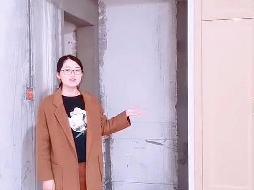 南京老人家房，卧室大衣柜的装修设计