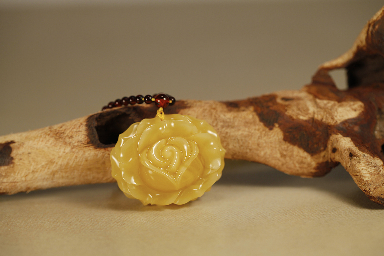 产品静物摄影电商产品拍摄餐具刀叉玉石拍摄琥珀蜜蜡（图ZMTQ0MjcxMTI4） - 产品摄影 - 站酷设计师睿杰嘉尔摄影公司原创素材 - 站酷ZCOOL