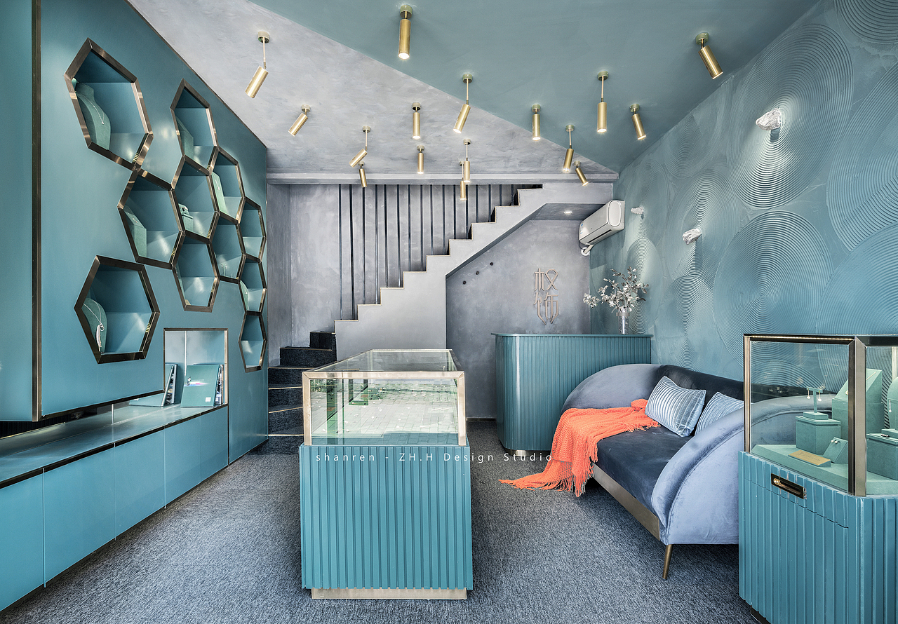 珠光魅影珠宝店