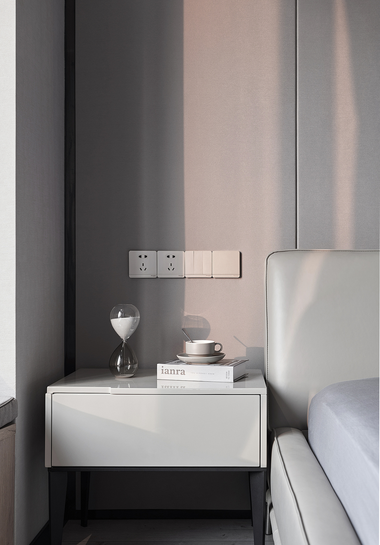 游走在感性边缘的理性空间 | 住宅设计