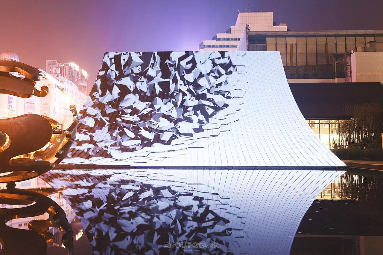 远洋东方境世界观建筑投影秀