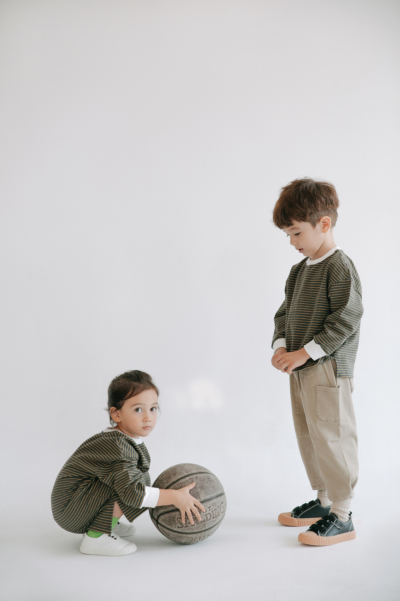 童装拍摄（图ZMTkxMjQyMDI4） - 人像摄影 - 站酷设计师高玮v原创素材 - 站酷ZCOOL