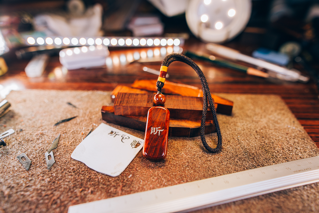 小叶紫檀嵌银，顺心（图ZMjc0MTI0ODQ0） - 其他手工艺 - 站酷设计师易水癫原创素材 - 站酷ZCOOL