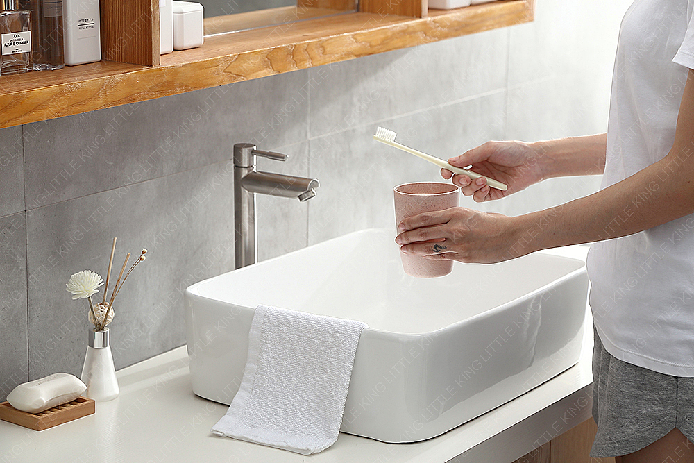 居家日用——洗漱杯