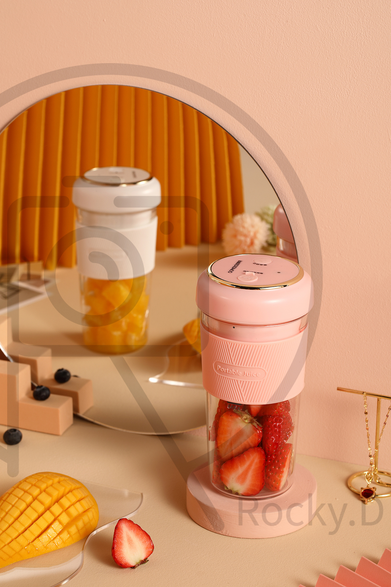 果汁机拍摄 || 原图加水印直出（图ZMjU4MDA2ODE2） - 产品摄影 - 站酷设计师RockyDc原创素材 - 站酷ZCOOL