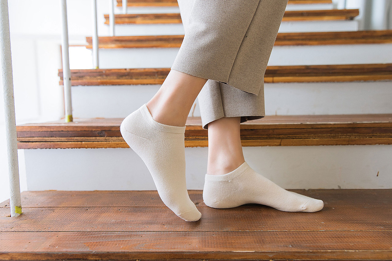 2019春夏蕾丝丝袜透明袜女袜袜子堆堆袜水晶袜|摄影|产品|承影摄计 - 原创作品 - 站酷 (ZCOOL)