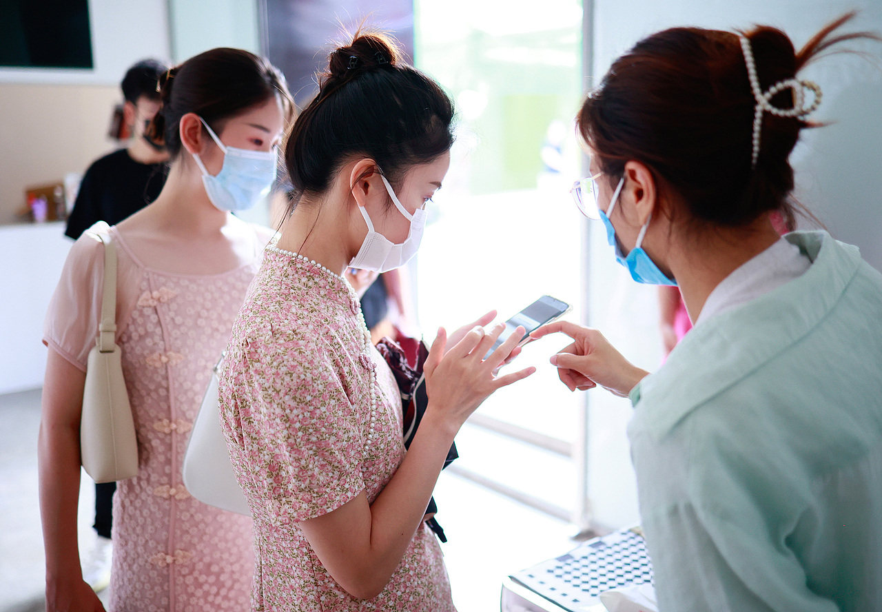 行走的艺术 阿西里西 北京站（图ZMjg3MzY5NjMy） - 实验艺术 - 站酷设计师不是美术馆原创素材 - 站酷ZCOOL