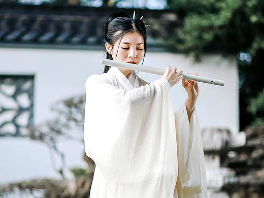 莫待山阳路,空闻吹笛悲!