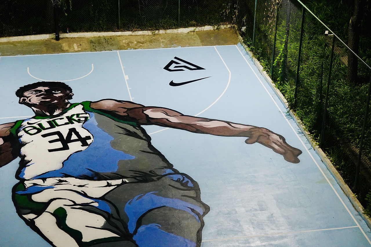 《字母哥》NIKE合作涂鸦作品