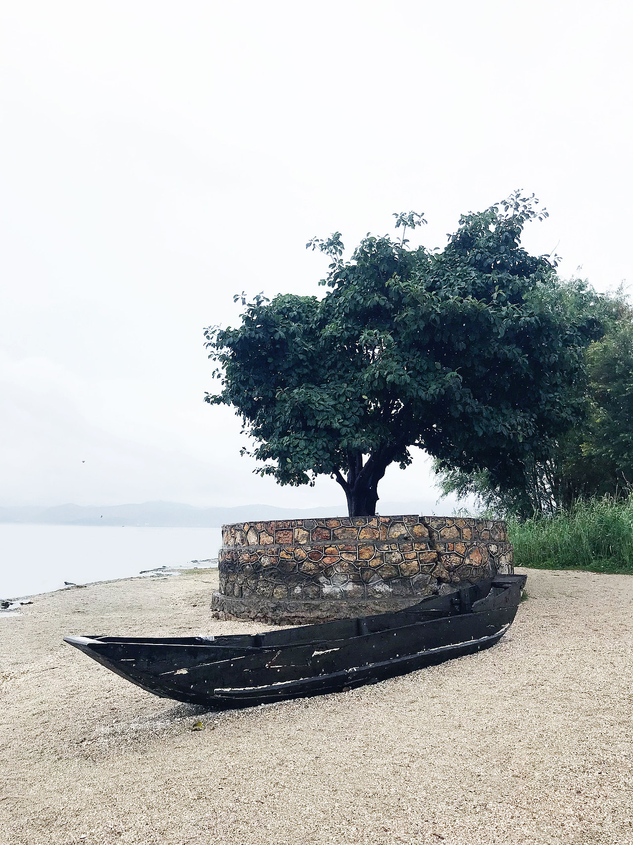 阴天中的彩云之南