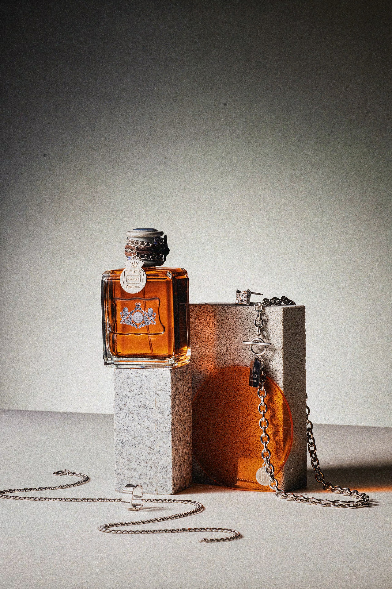 脏话男孩香水拍摄