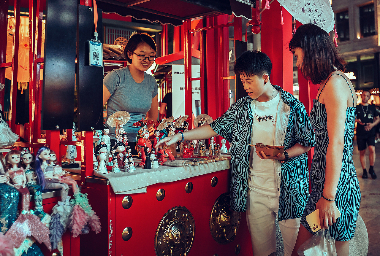 江汉路，随拍杂片（图ZMjYyNzI5NTYw） - 人文/纪实摄影 - 站酷设计师Alex1205原创素材 - 站酷ZCOOL