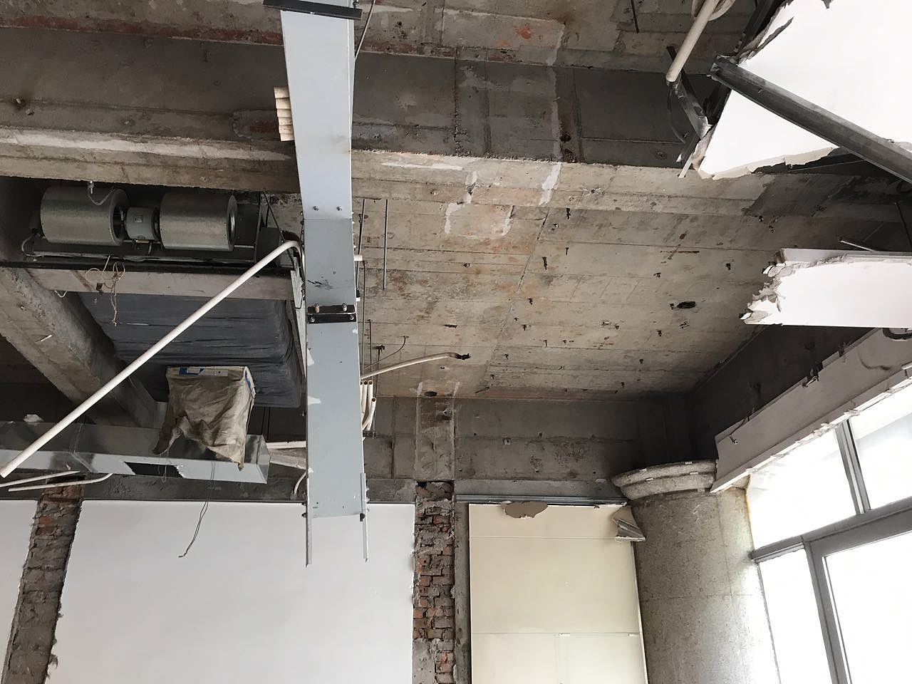 remax内蒙古办事处设计（图ZOTg0MTg2NjA=） - 展陈设计 - 站酷设计师睿点设计原创素材 - 站酷ZCOOL