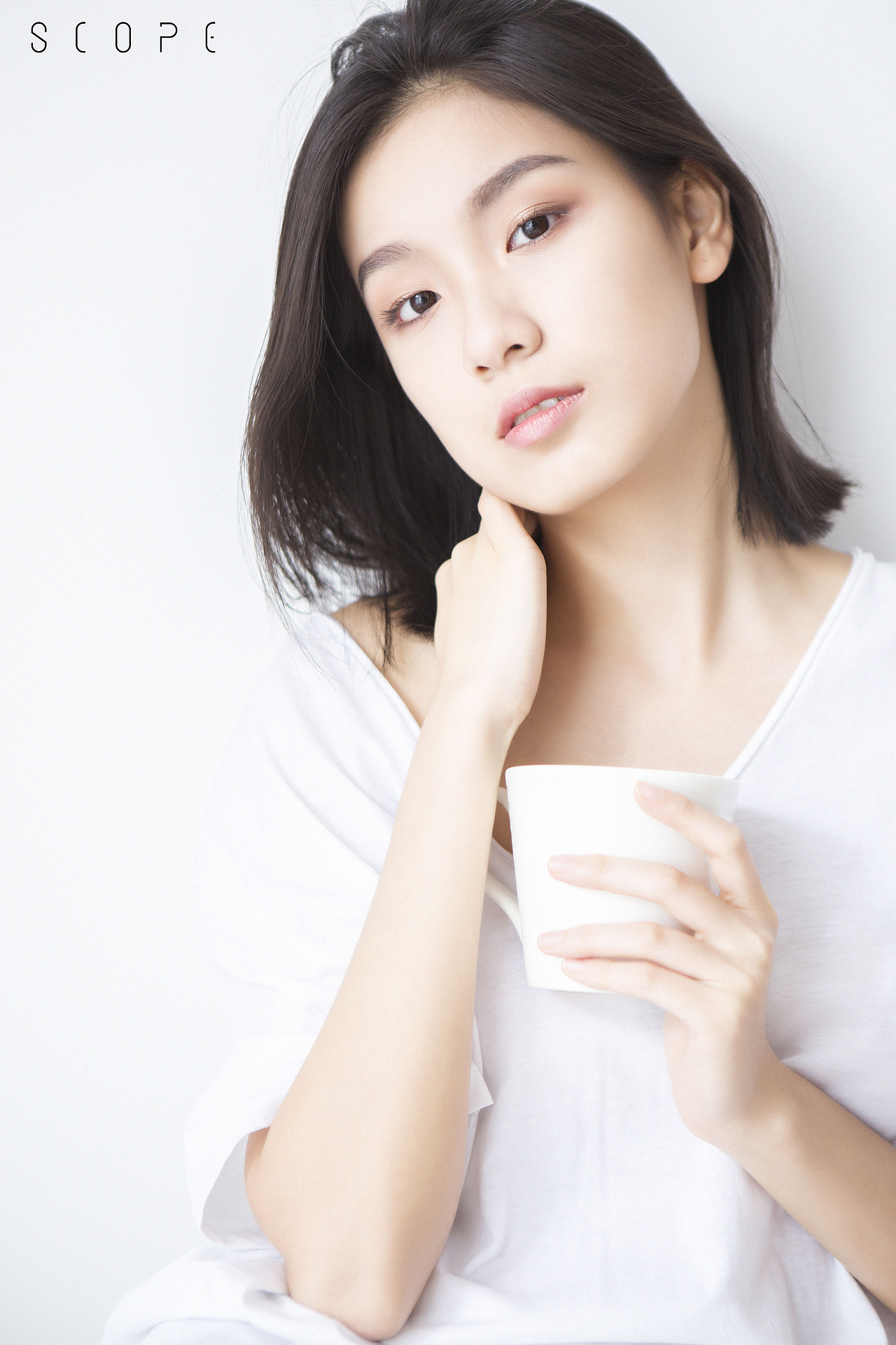 white white（图ZMjI0MjE2OTI0） - 人像摄影 - 站酷设计师SCOPE万花筒原创素材 - 站酷ZCOOL