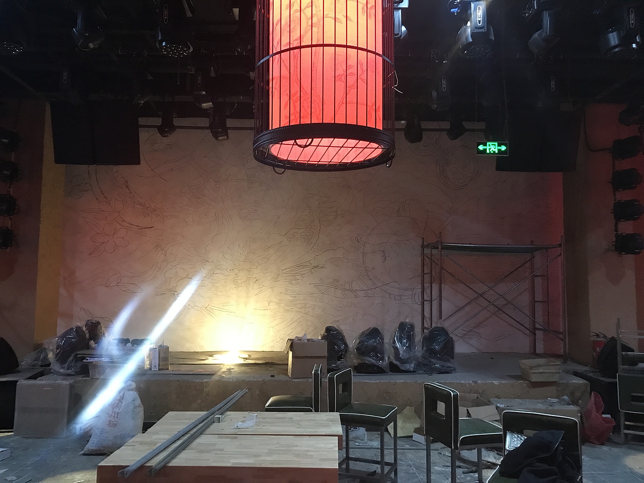 成都元田环境艺术工程设计有限公司-misc酒吧社会壁画