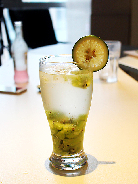 夏日自制特飲（圖ZODA4MjYyNjg=） - 短片 - 站酷設(shè)計(jì)師木盒原創(chuàng)素材 - 站酷ZCOOL