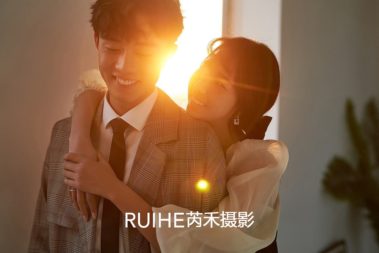 时尚高级的个性氛围气息,让婚纱照的温情感更浓烈