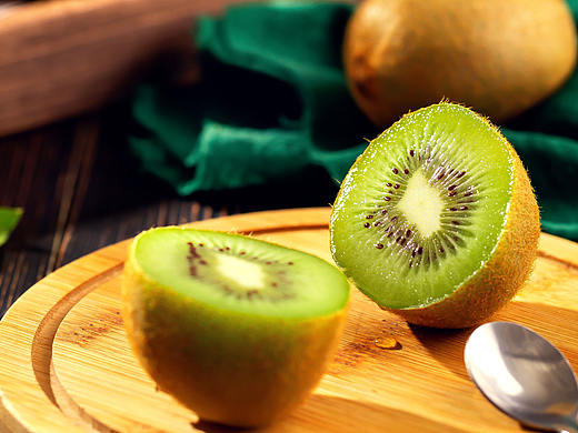 水果拍攝練習，桃子獼猴桃（個人主頁-ZNTQwMzQ4OTY=） - 產品攝影 - 站酷設計師艾菲爾攝影工作室原創(chuàng)素材 - 站酷ZCOOL