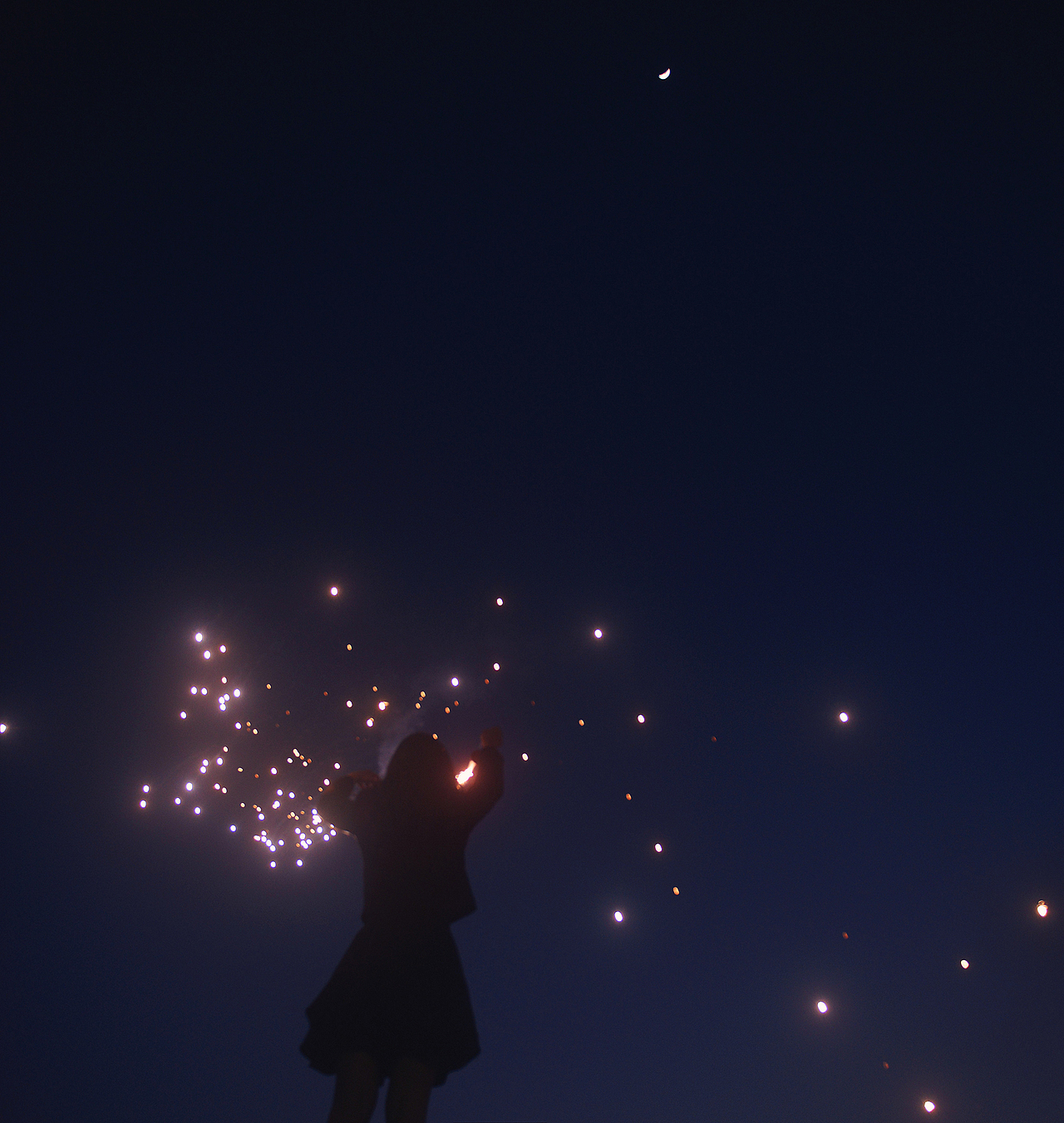 月亮下的烟火