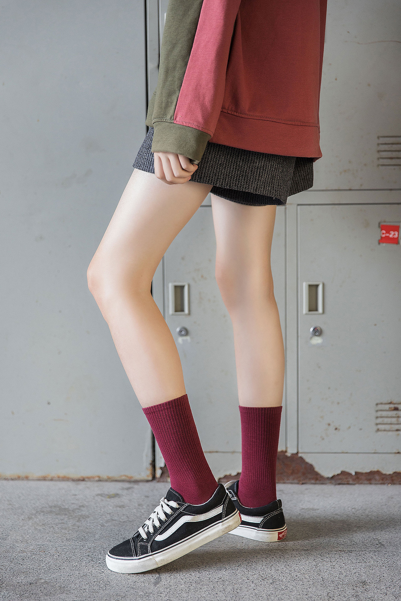 2019秋冬女袜中筒潮袜INS风袜子