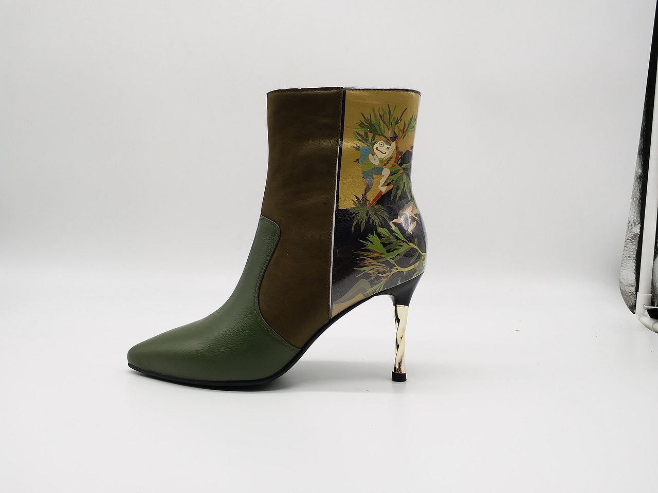 《山海经》-蛙身鱼尾