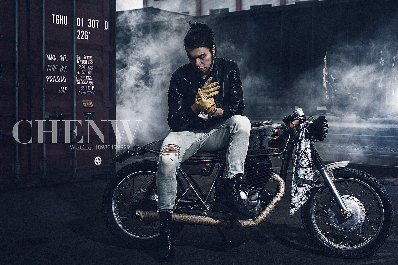 复古机车人像摄影