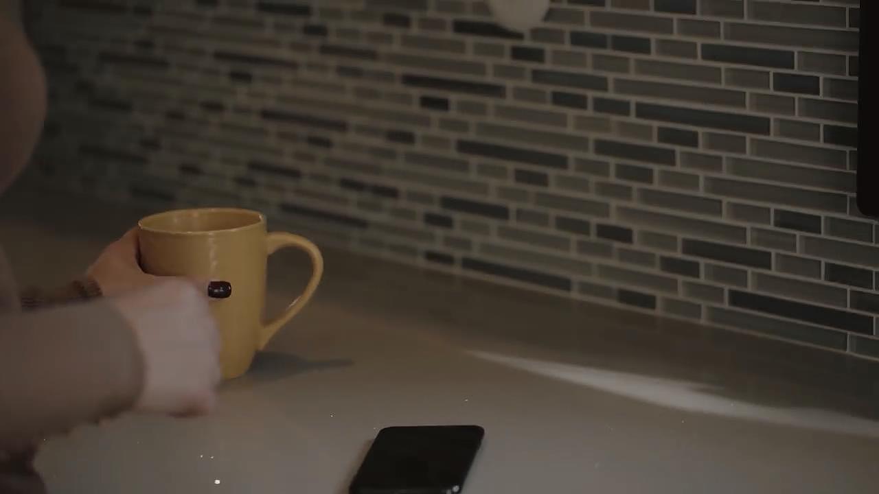 无线智能家居充电宝产品视频展示