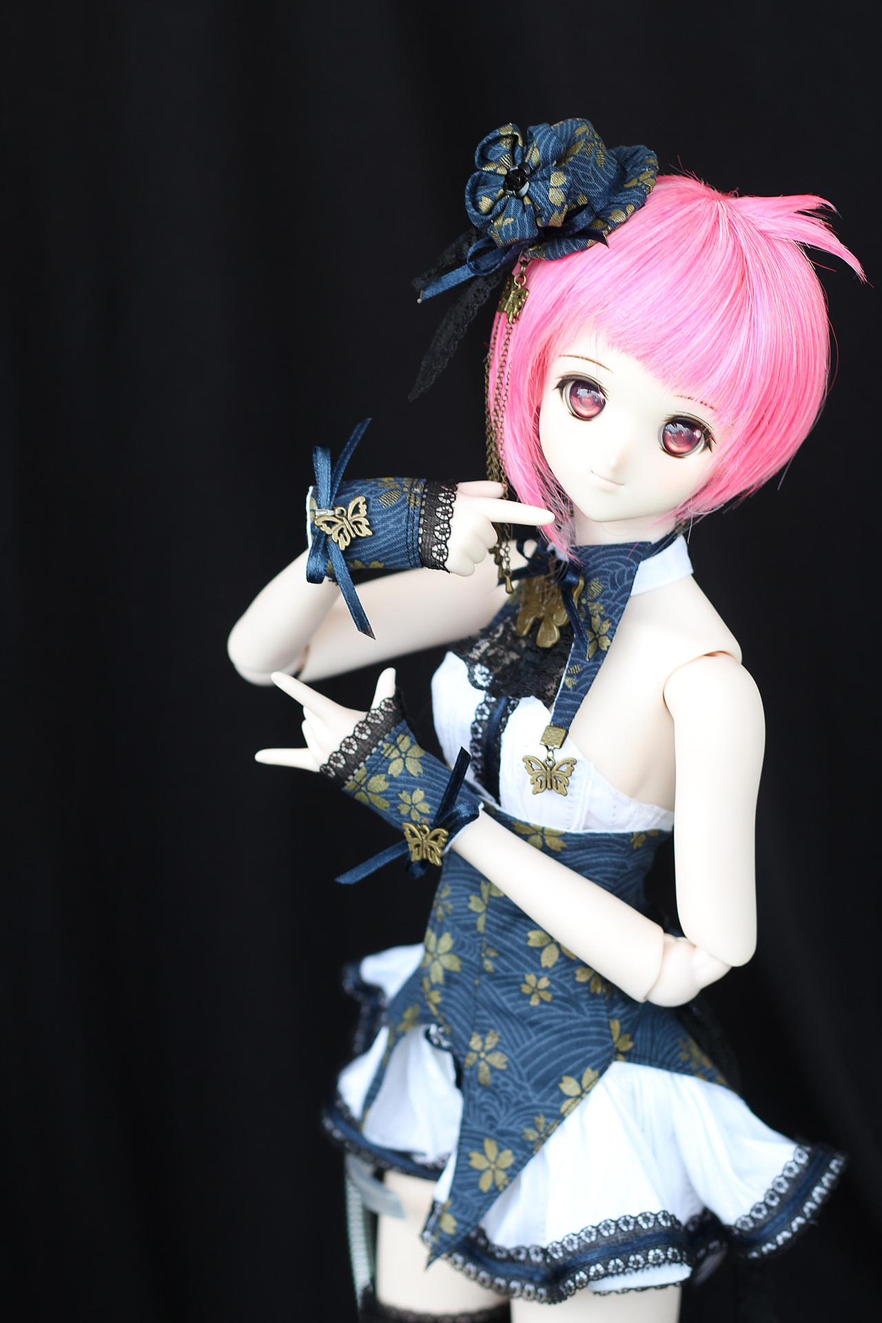 娃娃衣服设计IDOL打歌服。