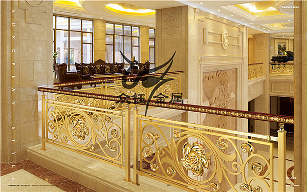 别墅新款爱琴海铝艺K金楼梯护栏尽显奢华