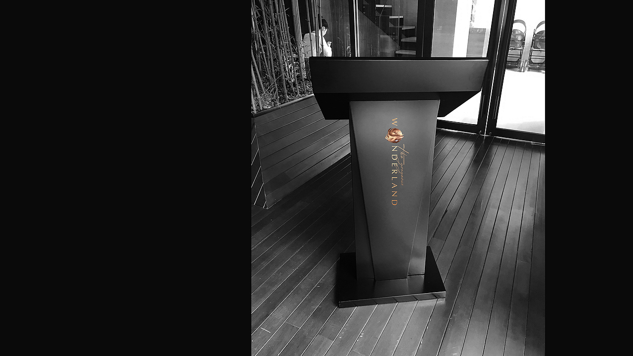 手握山海 心似鲲游