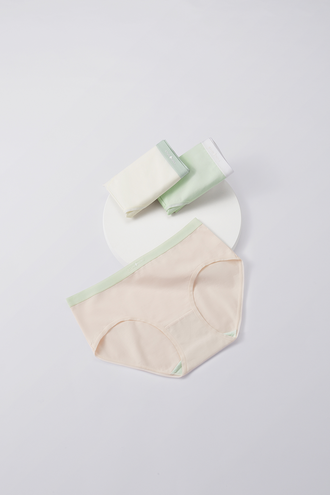 12月内裤创意拍摄