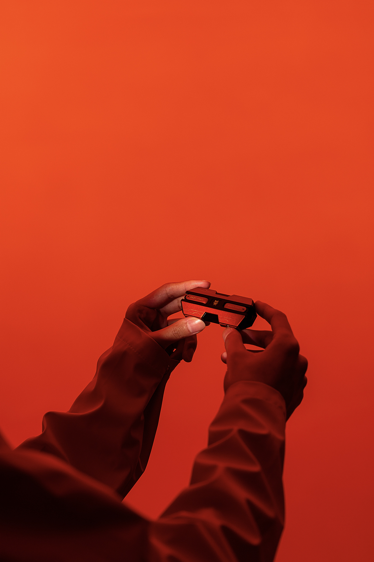 随手拍丨漫威金属TWS耳机