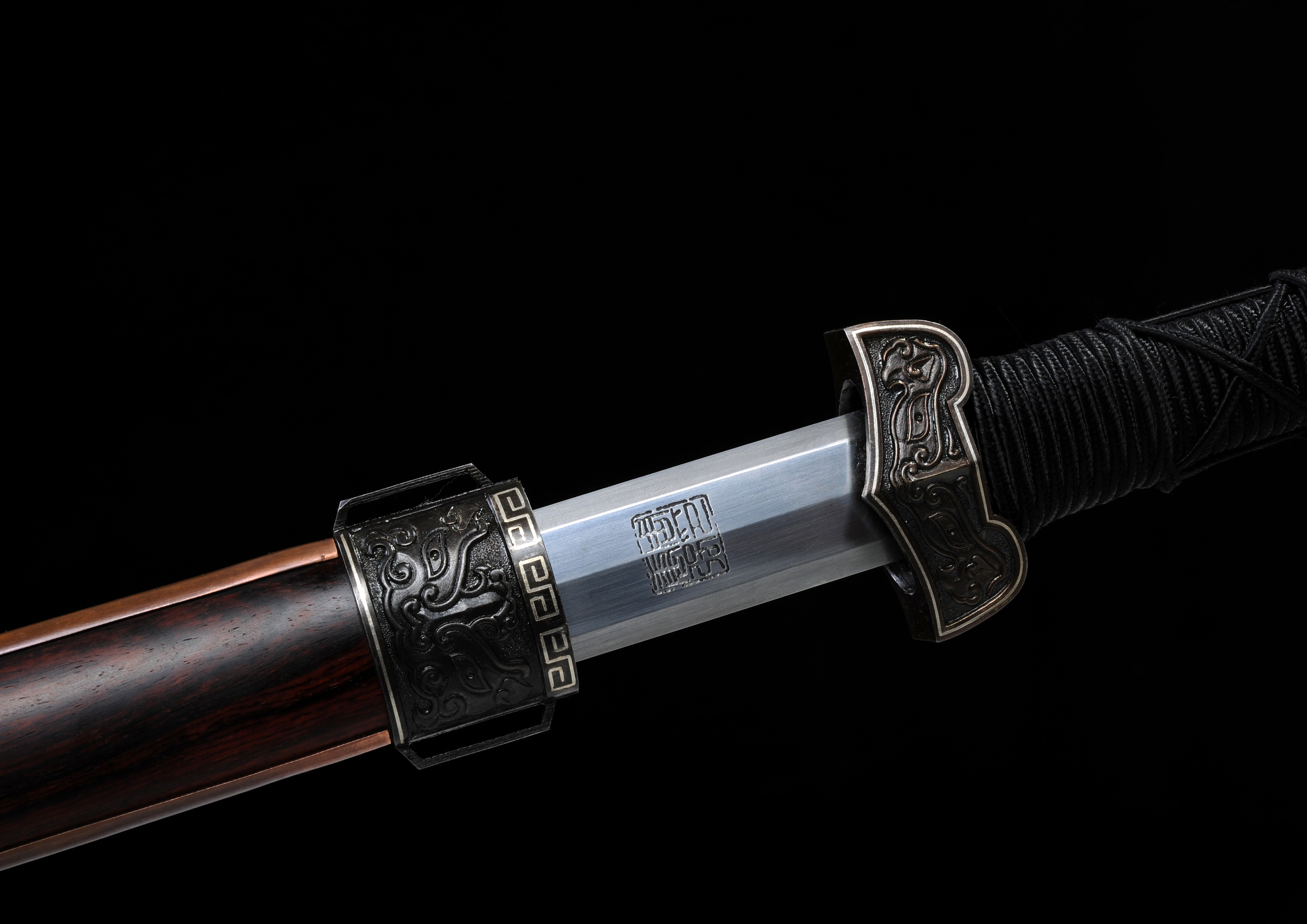 刀剑-铁雕错银汉剑