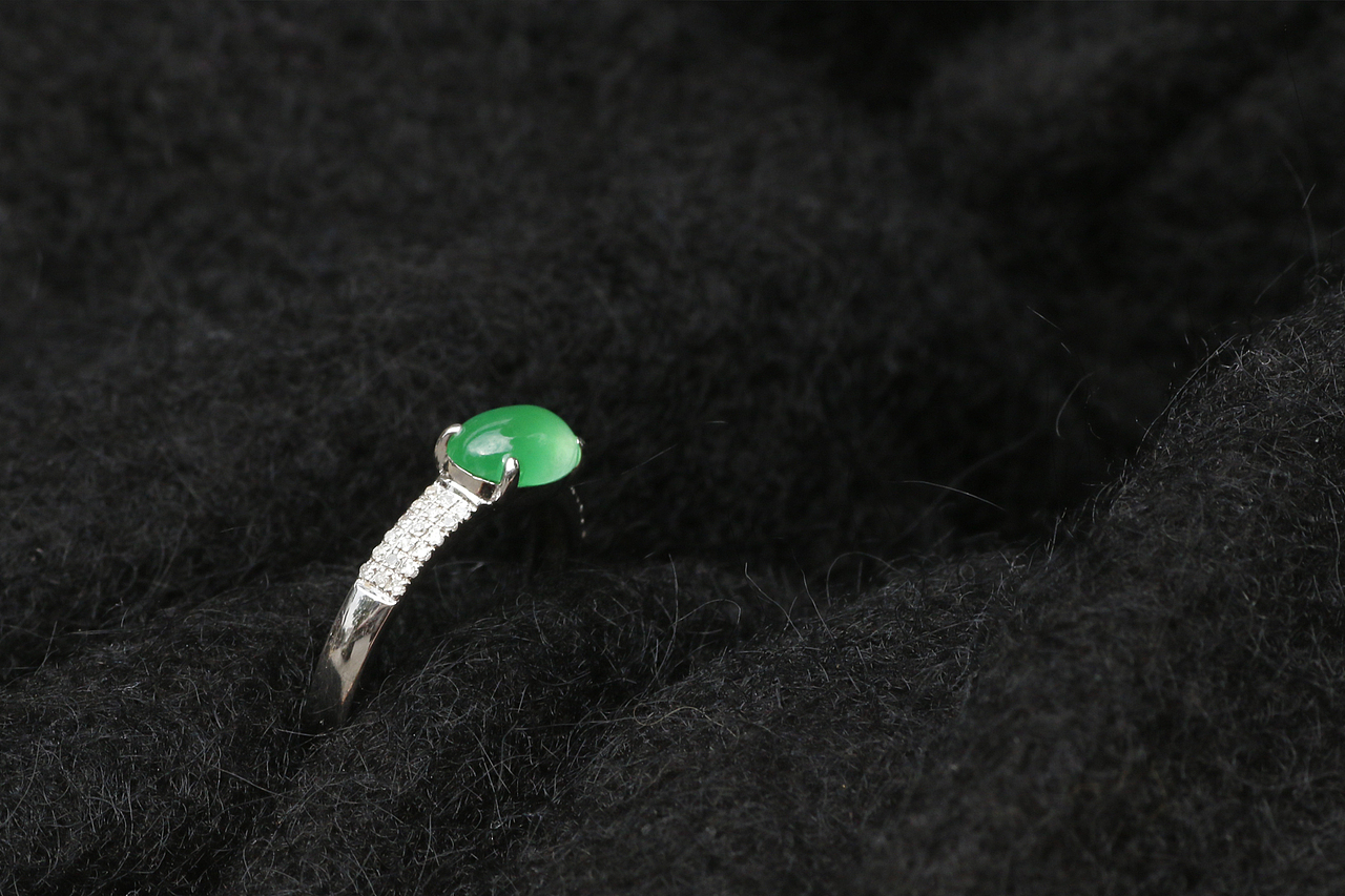 翡翠，戒指，拍摄（图ZMTg5MDA1NzI0） - 产品摄影 - 站酷设计师锤子设计昆明原创素材 - 站酷ZCOOL