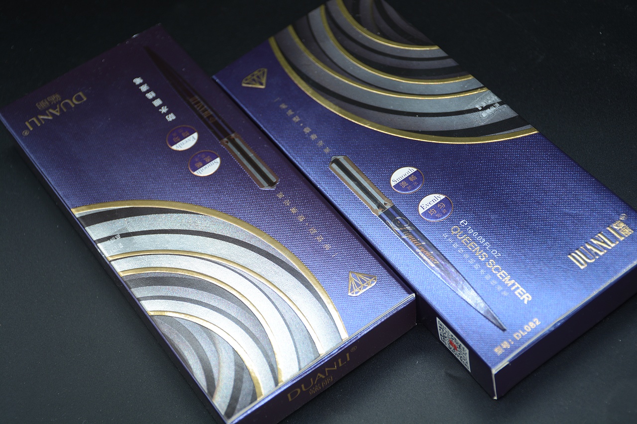 眼线笔紫色外包装印刷