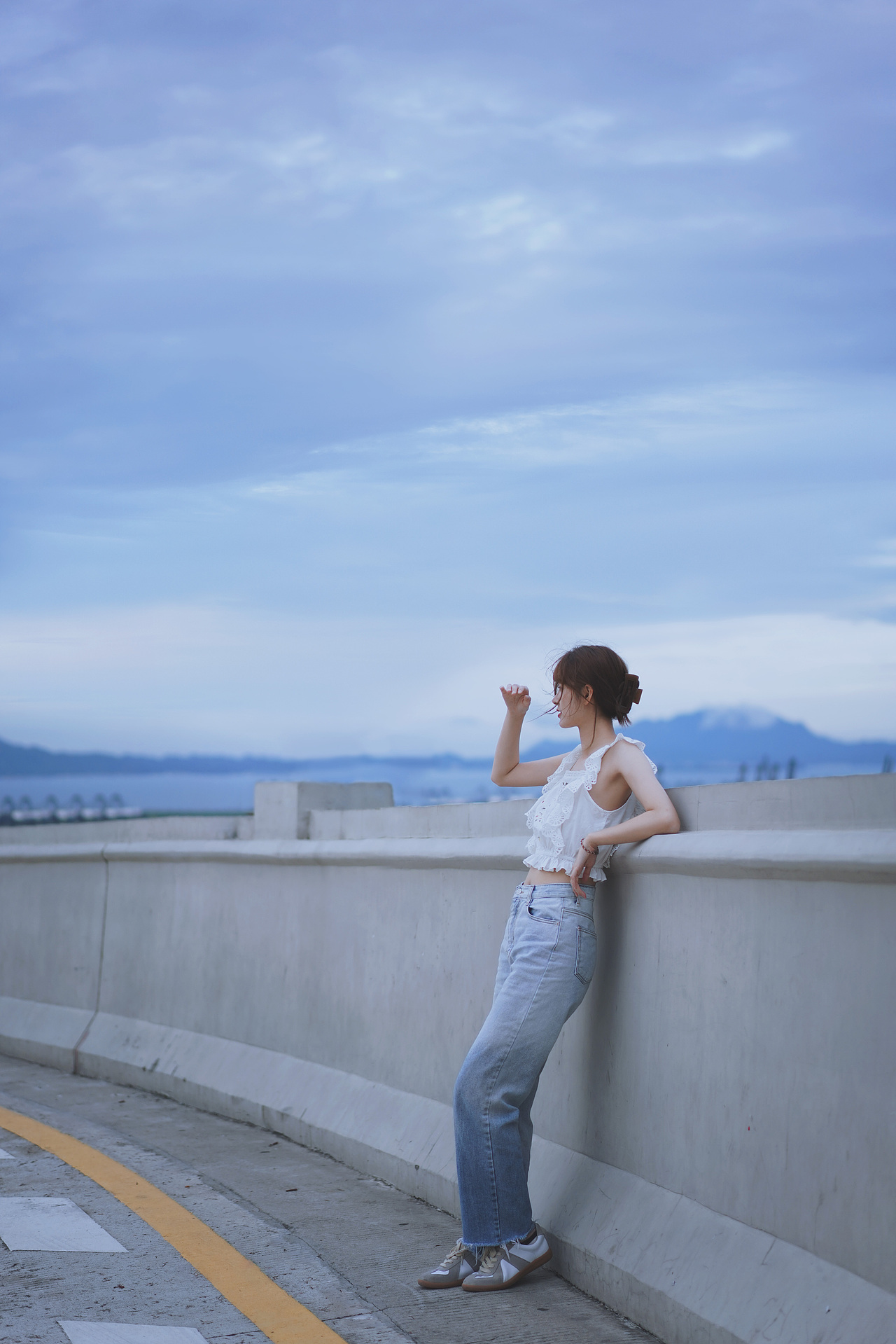 天未蓝，想告别，却已晚