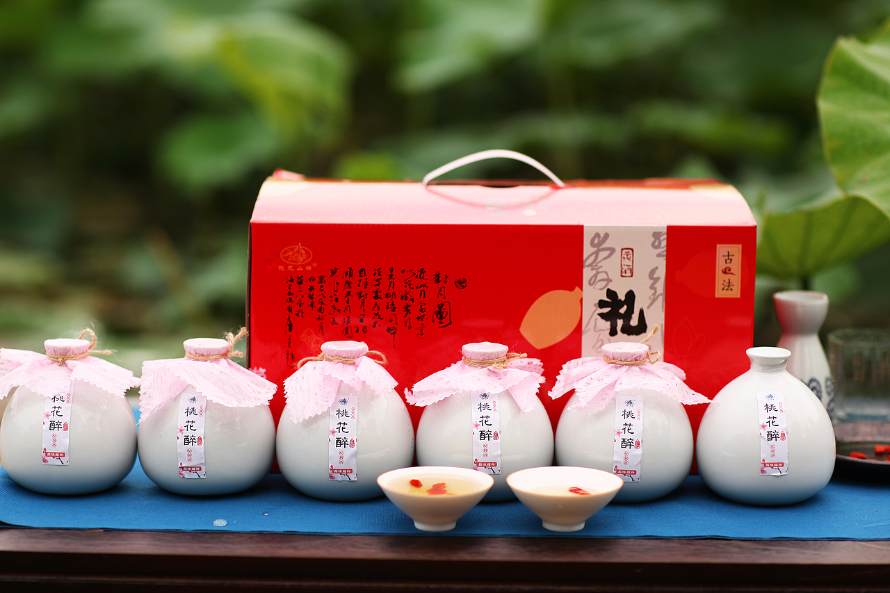 三生三世十里桃花缘起这一杯 桃花醉酒果味绍兴黄酒（图ZODcwMzgxNDg=） - 产品摄影 - 站酷设计师luname卢楠原创素材 - 站酷ZCOOL