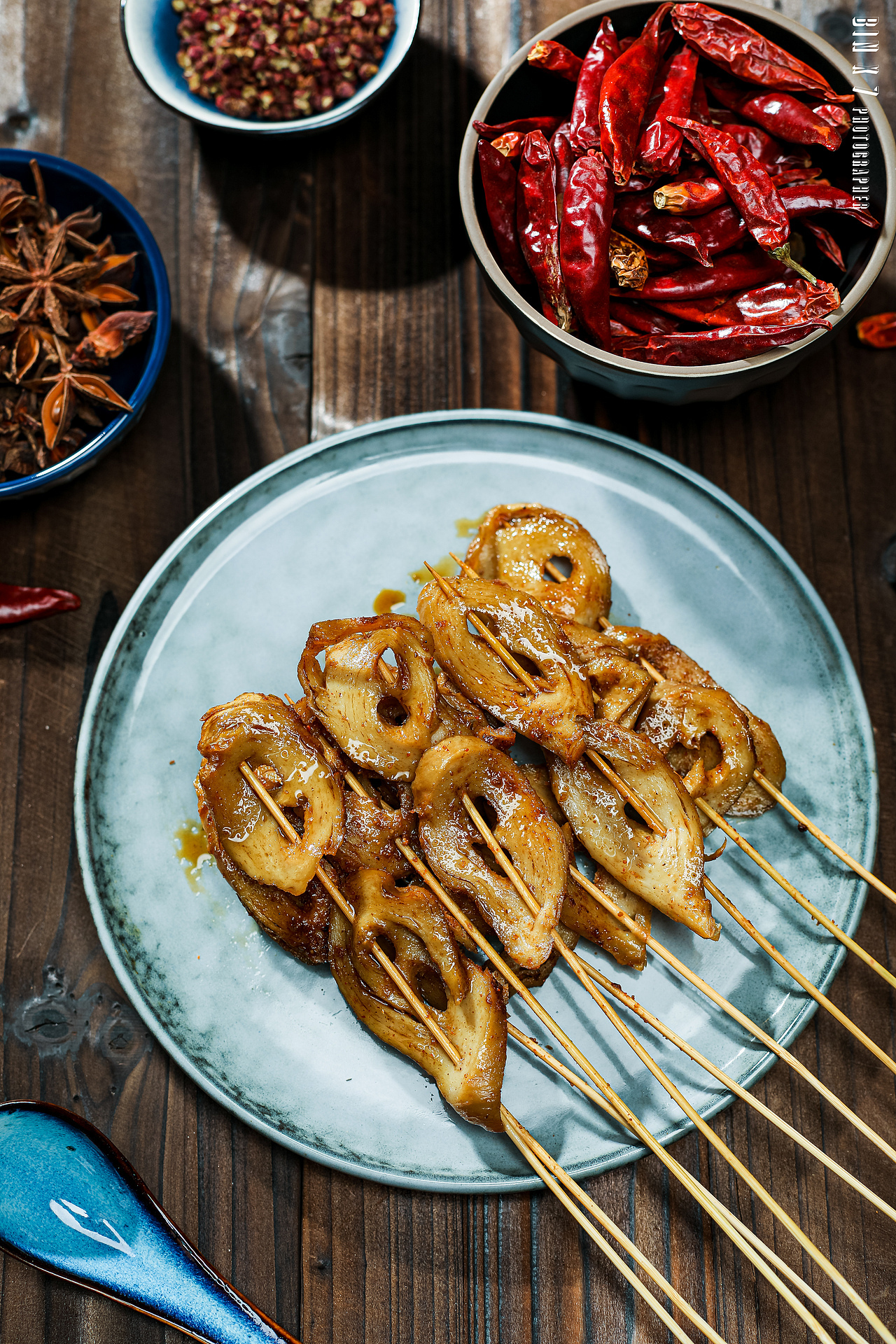 鸭架 鸭脖 | 国风美食餐饮（图ZMTY2NzkxOTYw） - 产品摄影 - 站酷设计师摄影师_彬VII原创素材 - 站酷ZCOOL