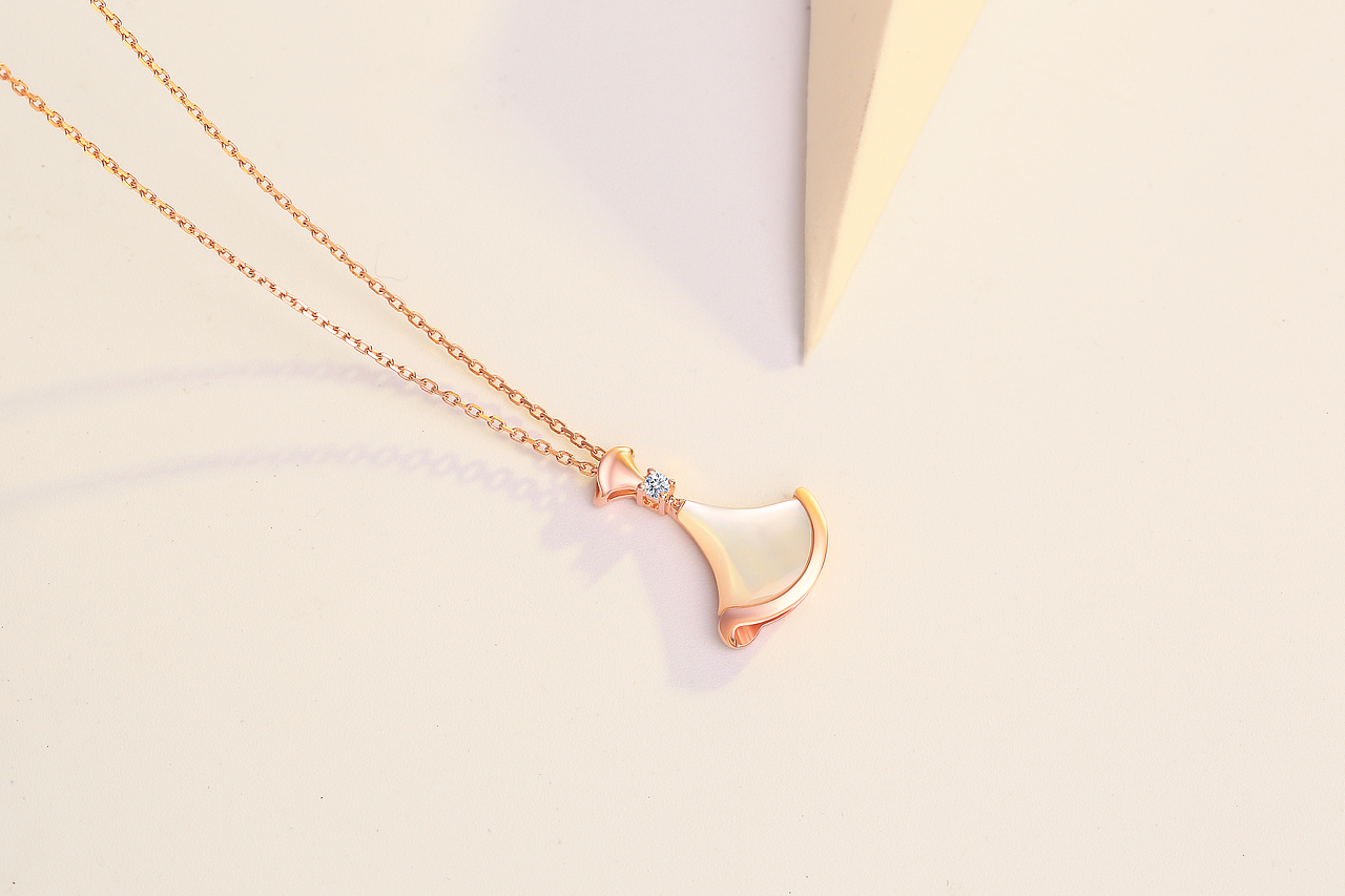 小吊坠（图ZMjY1MDE3Nzc2） - 产品摄影 - 站酷设计师又欠6原创素材 - 站酷ZCOOL