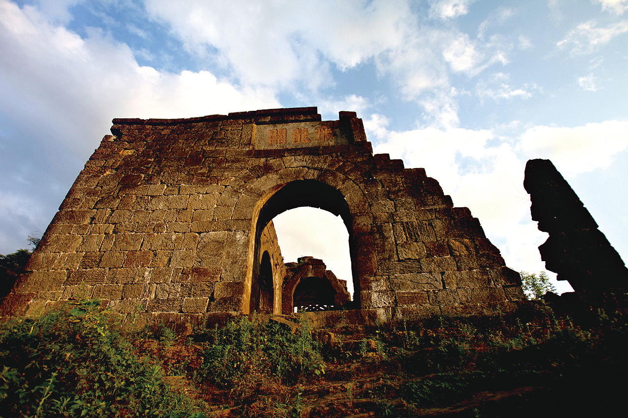 遵义文化欧洲行 · 海龙屯主题推介会视觉系统设计 - 原创作品 - 站酷