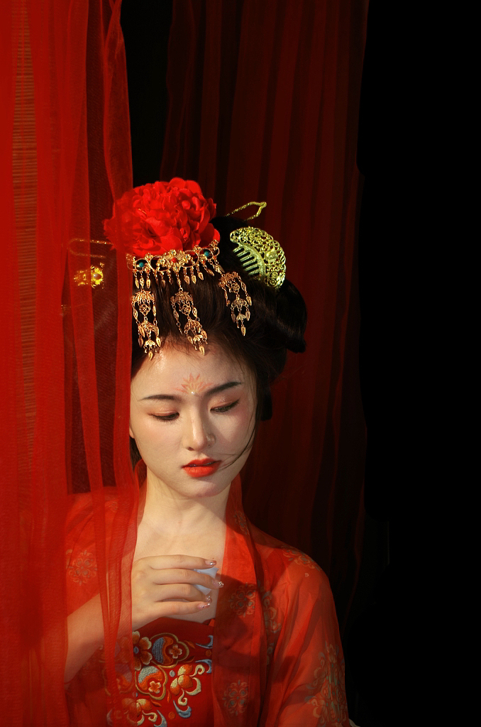 大唐富贵包（图ZMzQ3NTgxMzMy） - 人像摄影 - 站酷设计师是个小甜瓜原创素材 - 站酷ZCOOL