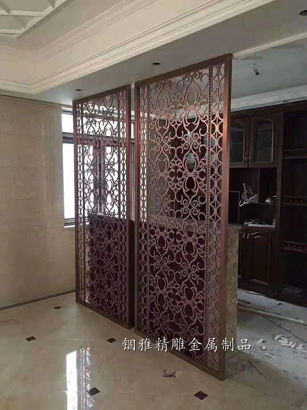 独特设计玫瑰金铝板镂空雕花屏风隔断