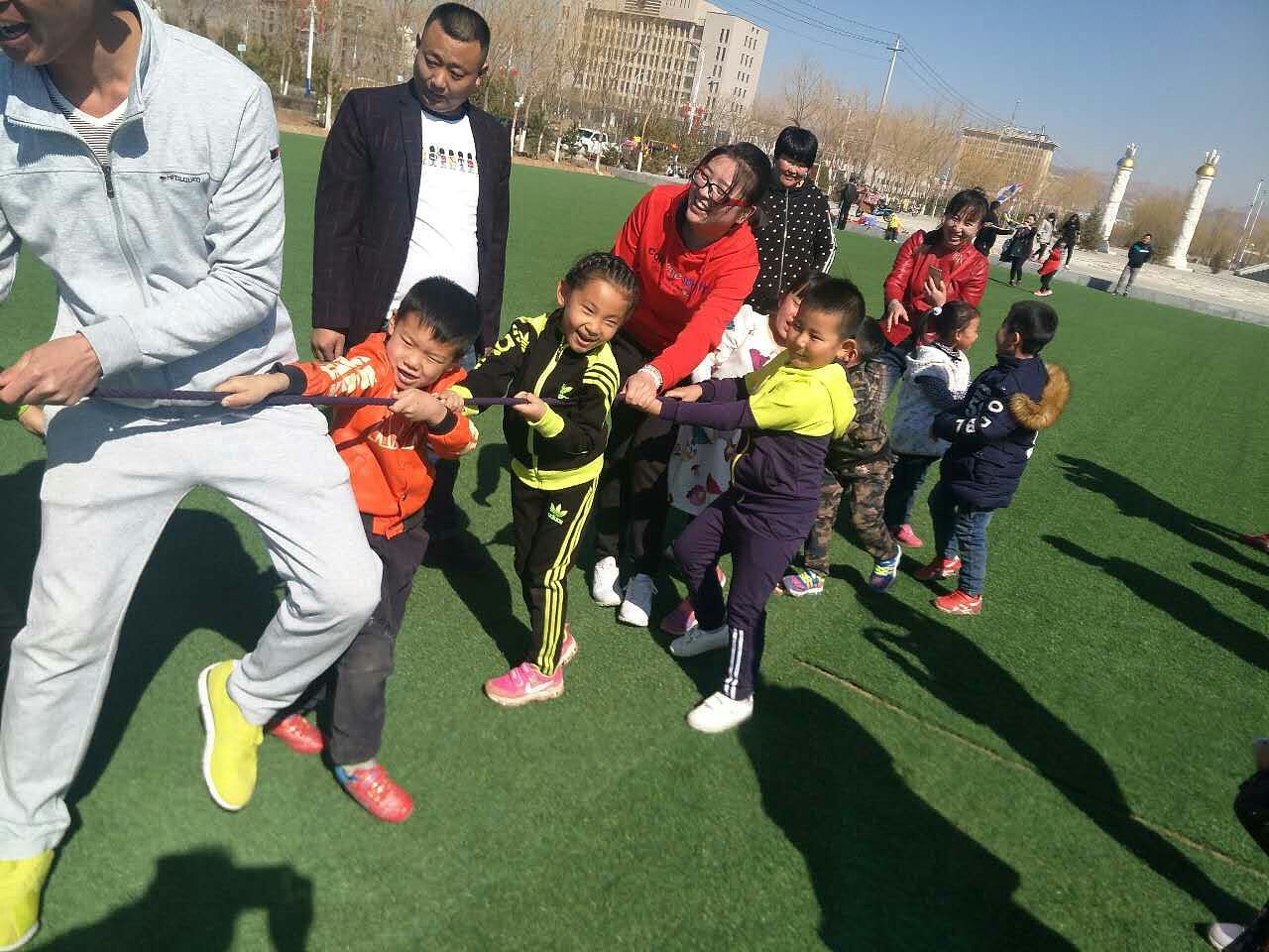 巴音镇幼儿园草莓二班春游亲子活动 2017.4.2