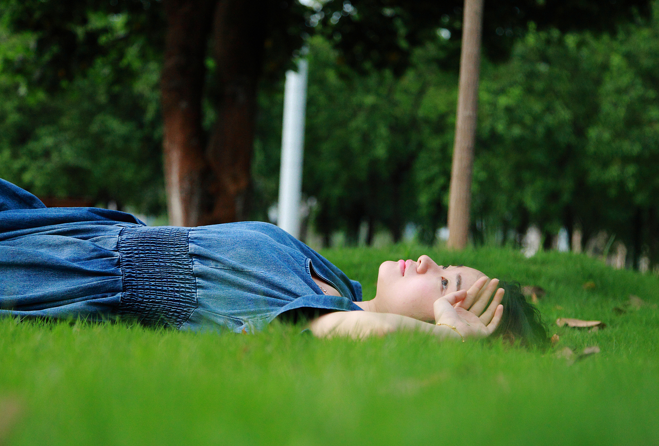 丨 一匹黑马 丨 生活之外 现实之中