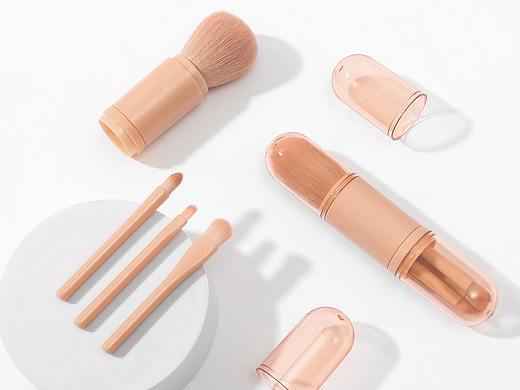 四合一粉刷拍摄