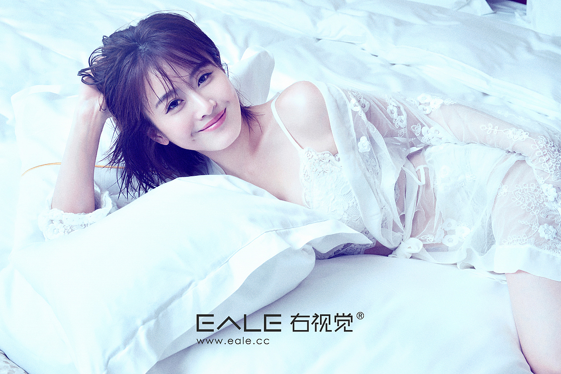 林依婷爱笑的眼睛