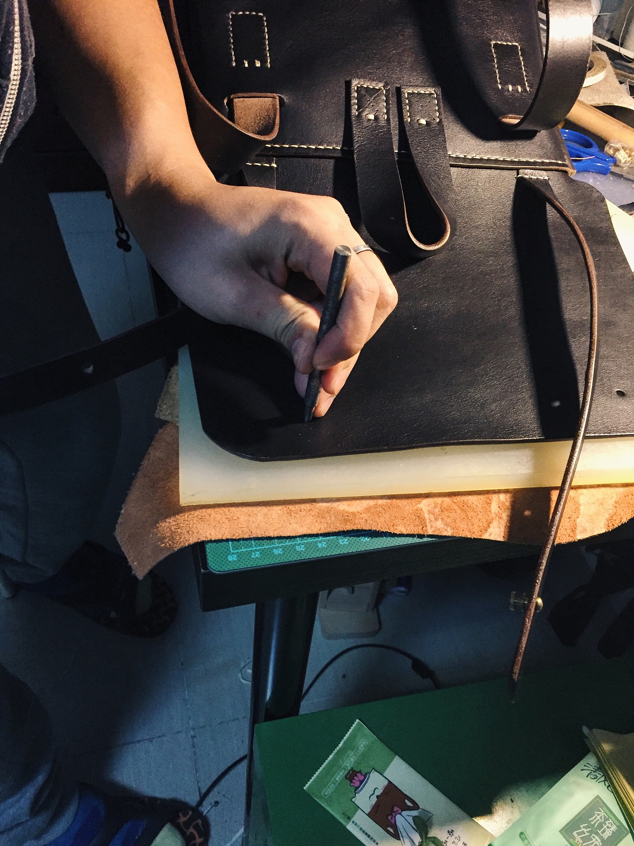 原创Tote包-纯手工皮包详细制作过程（有图纸） - 知乎
