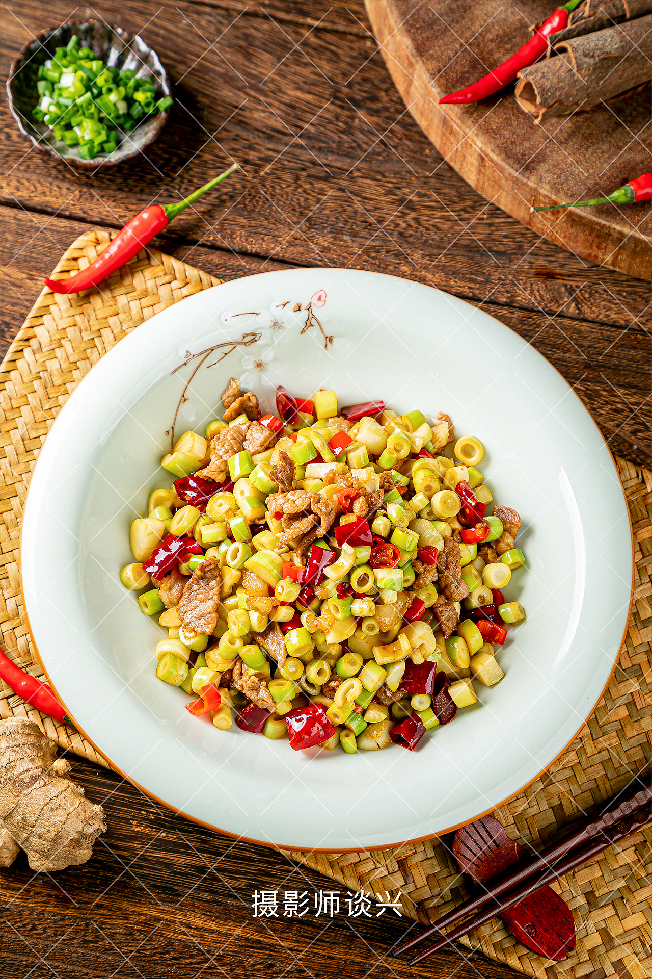 辣椒炒肉、小笋、脆肚尖半成品菜美食拍摄（图ZMjc5ODIxNzQ4） - 美食摄影 - 站酷设计师会炒菜的谈师傅原创素材 - 站酷ZCOOL